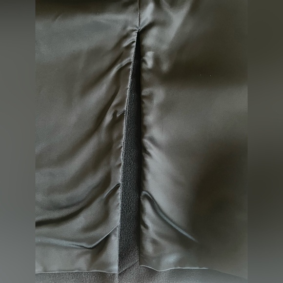 Alexander McQueen Black Virgin Wool Pencil Skirt NWT IT 38 / US 2 MSRP $650 - Picture 13 of 16